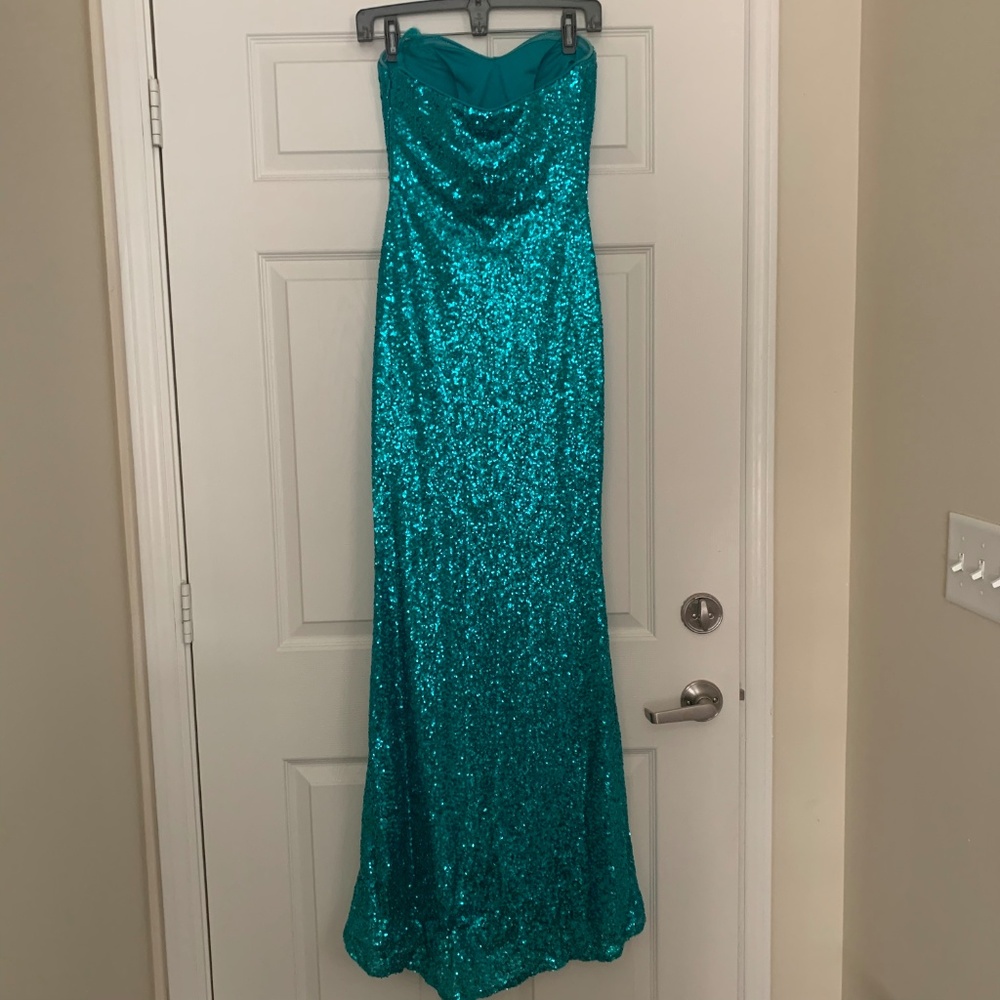 Prom/Event Dress - Picture 2 of 2